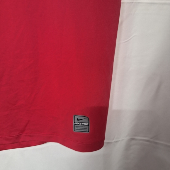 Nike Woman's V-Neck Shirt - Picture 3 of 8